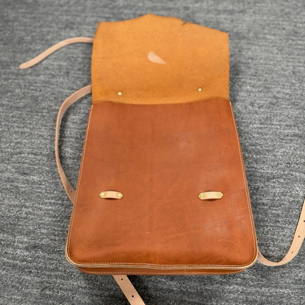 Leatherworks St Paul Leather Backpack Brown Adjustable Straps Slim Profile Wing
